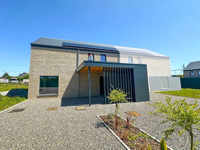 Maison 3 pièces à Quartier De Ribaucourt, Rochefort, à vendre