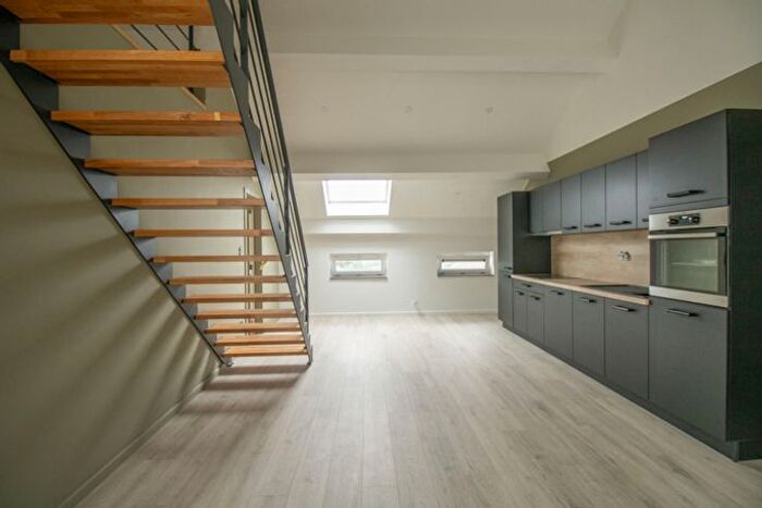 Appartement 2 pièces à Rue Spinois, Charleroi, à vendre