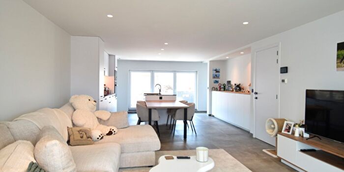 Appartement 2 pièces à Harelbeke, WestVlaanderen, à vendre