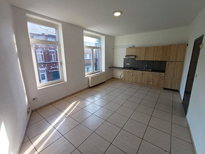 Appartement 3 pièces à louer à Chaussée De Lodelinsart, Charleroi