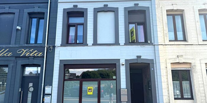 Péruwelz, Henegouwen : Appartement 4 pièces à vendre