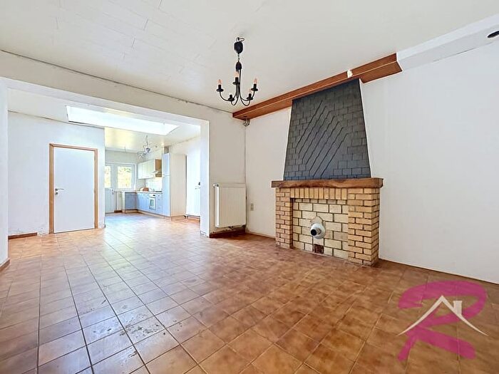 Maison 4 pièces à Rue de la Fontaine, SERAING, à vendre