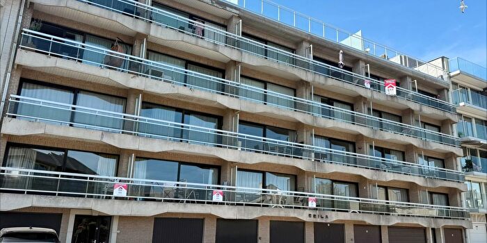 Oostendelaan, SintIdesbald : Appartement 2 pièces à vendre