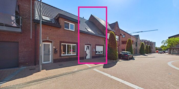 Maison 2 pièces à Grote Kerkstraat, Kinrooi, à louer