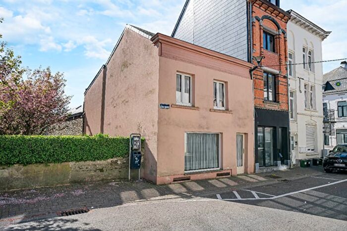 Rue Lucien burnotte, Neufchateau : Maison 2 pièces à vendre