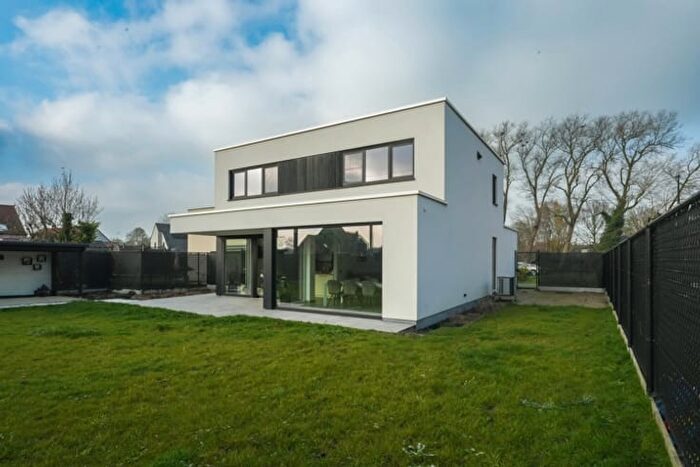 Maison 4 pièces à Ch Cappellestraat, Menen, à vendre