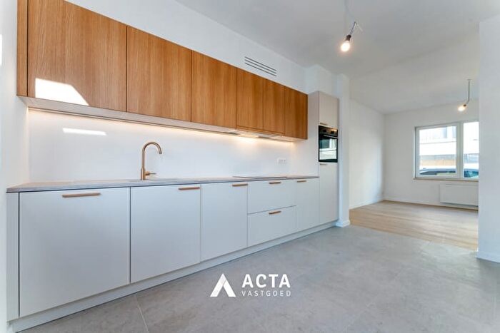 Appartement 1 pièce à vendre à Zwaluwenstraat, Oostende