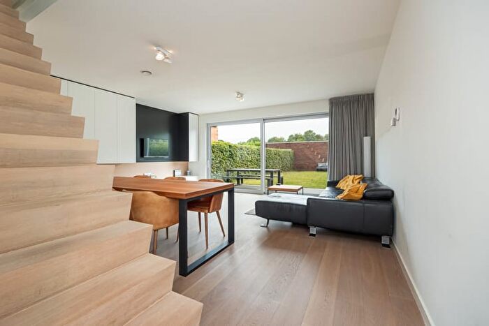 Maison 4 pièces à Reetsesteenweg, Aartselaar, à vendre