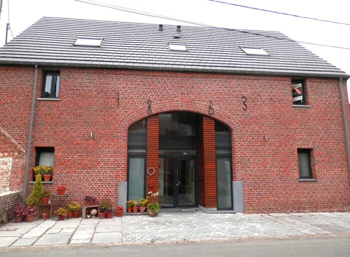 Rue De La Victoire, A : Appartement 2 pièces à louer