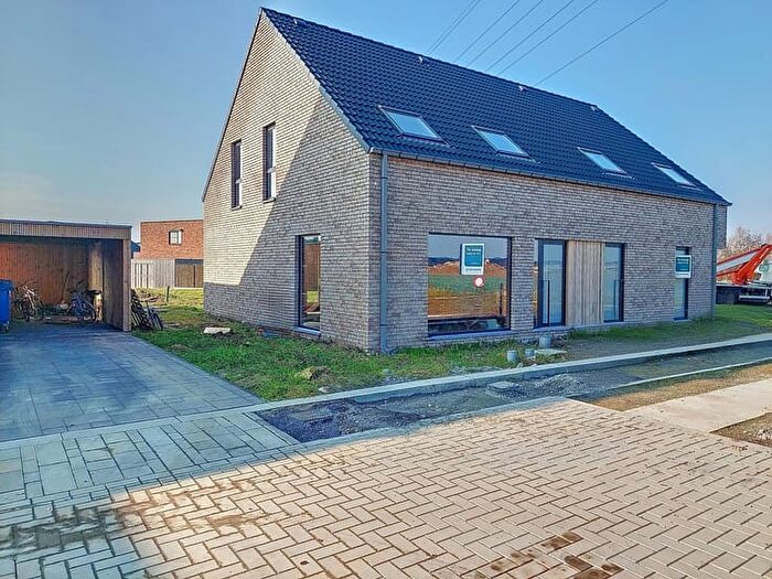 Maison 8 pièces à vendre à Albert Biesbrouckstraat, Roeselare
