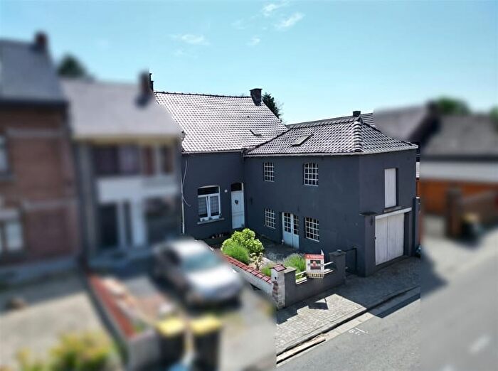 Maison 2 pièces à vendre à Rue des Écoles, MontigniesLezLens