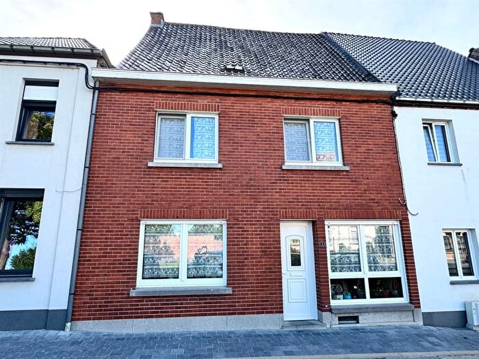 Square du Centenaire, FRASNESLEZBUISSENAL : Maison 3 pièces à vendre