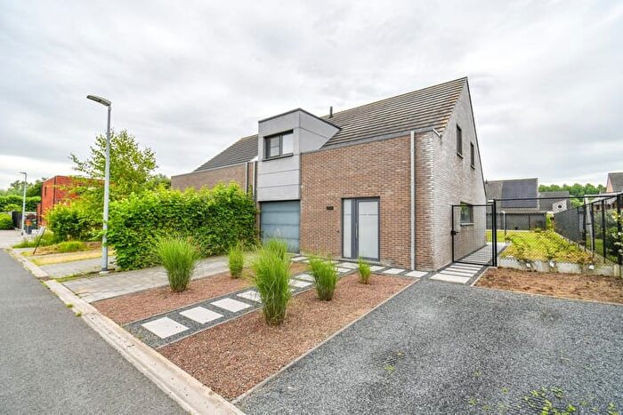 Maison 3 pièces à vendre à Kouter, HEVER