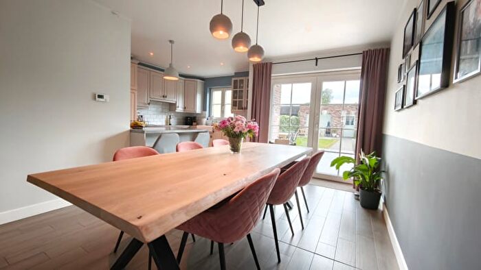 Maison 4 pièces à vendre à Mechelsesteenweg, B