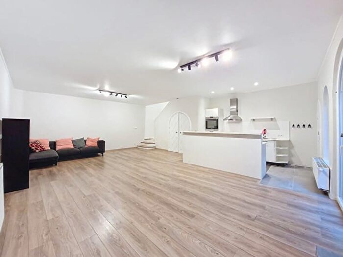 Rue des Carmes, Namur : Appartement 3 pièces à vendre