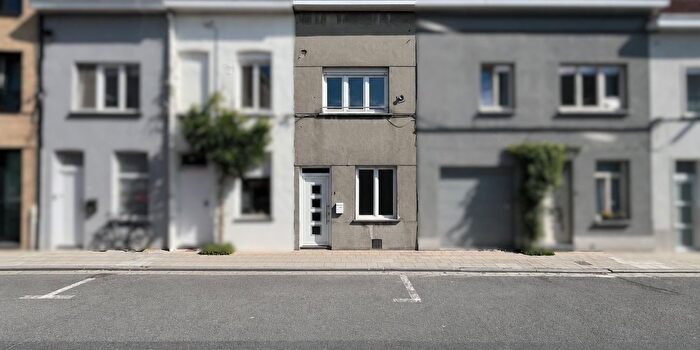 Wagenmakersstraat, Kortrijk : Maison 3 pièces à vendre