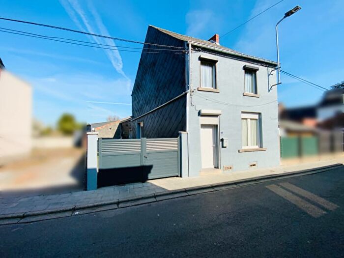 Rue Madame, Quaregnon : Maison 6 pièces à vendre