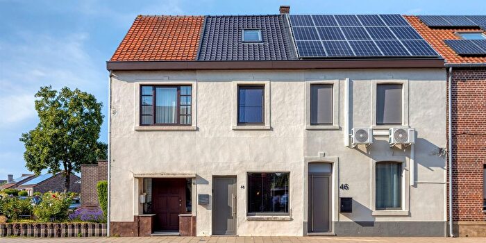 Maison 2 pièces à Koningin Astridlaan, Maaseik, à vendre