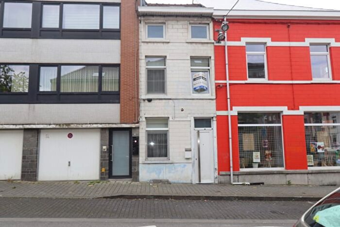 Maison 3 pièces à Rue Abelville, La Louvière, à vendre