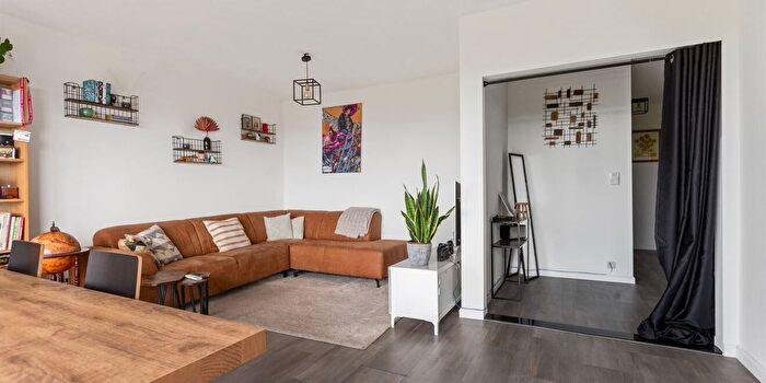 Appartement 2 pièces à vendre - Zonneweeldelaan, Genk