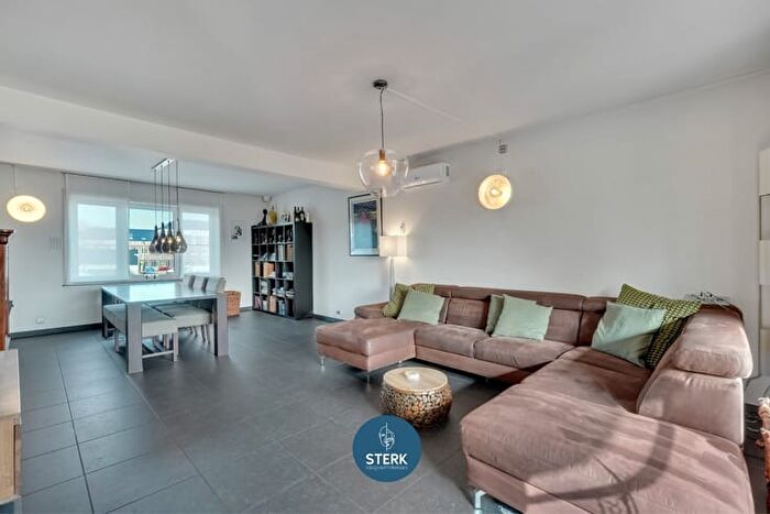 Maison 1 pièce à Nijverheidslaan A, Maasmechelen, à vendre