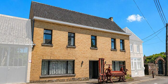 Maison 5 pièces à vendre à Beclers, Henegouwen