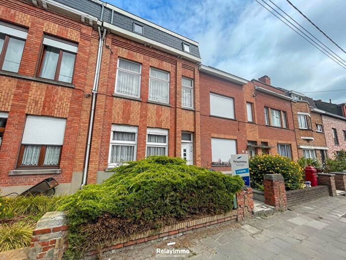 Maison 3 pièces à Chaussée de Frasnes, RUMILLIES, à vendre