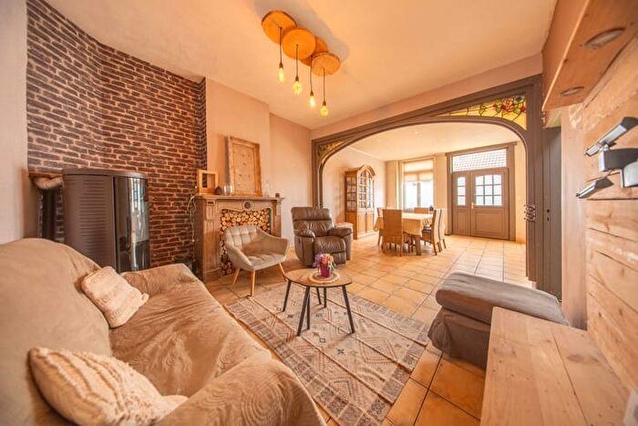 Maison 4 pièces à Rue SaintMartin, LEUZEENHAINAUT, à vendre