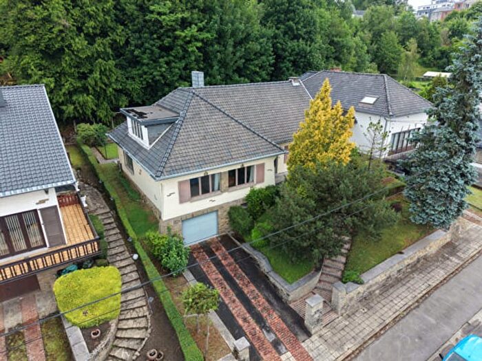 Maison 4 pièces à vendre à Quai de l'Industrie, Ciney