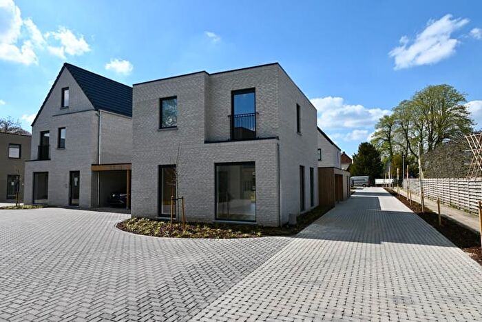 Maison 11 pièces à vendre à Kapelstraat, Broechem