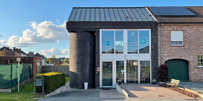 Maison 4 pièces à vendre à Oostdijk, KapelleopdenBos