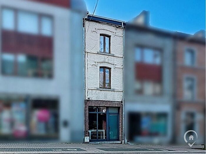 Rue du Commerce, Ciney : Maison 4 pièces à vendre