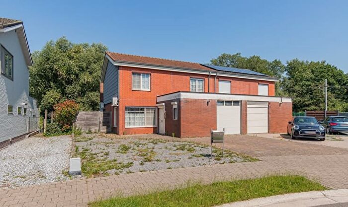 Maison 4 pièces à DrF De Wachterlaan, PUURSSINTAMANDS, à vendre