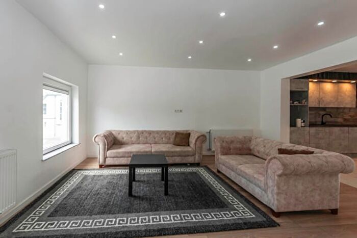Appartement 3 pièces à Rue de Ciply, Mons Cuesmes, à vendre