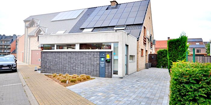 Maison 4 pièces à Zonnestraat, Berchem, à vendre