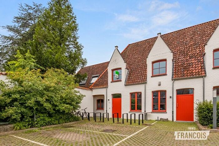 Langestraat B, Brugge : Maison 4 pièces à vendre