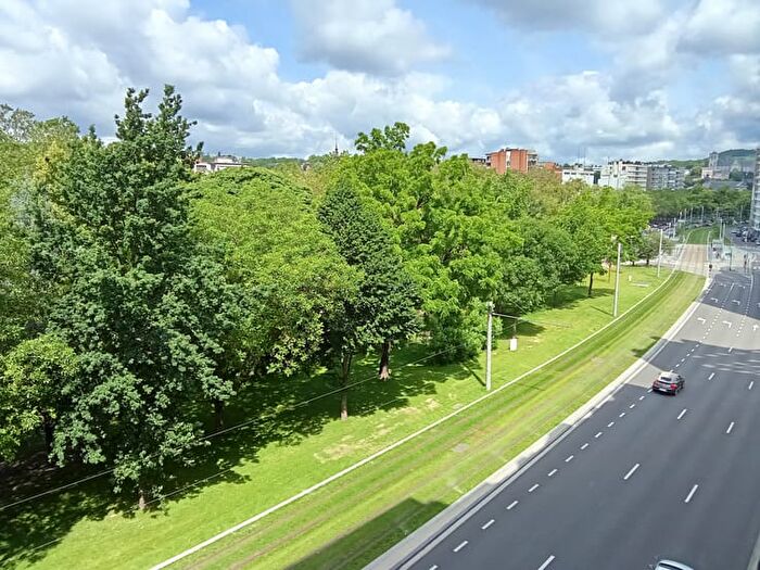 Avenue Rogier, B - Appartement 5 pièces à louer