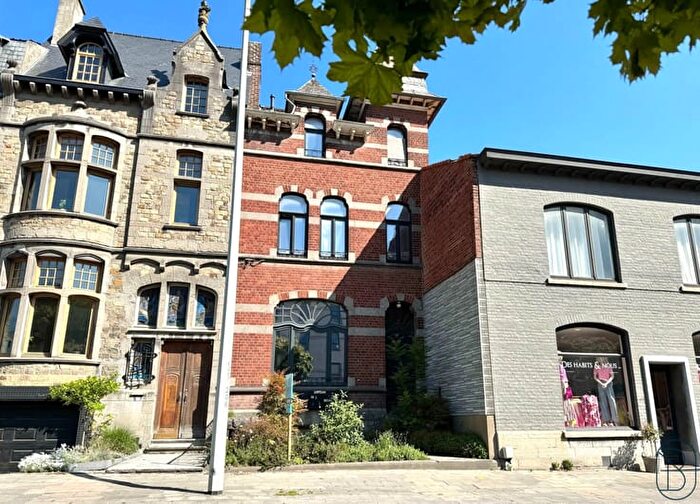 Maison 4 pièces à Boulevard du Roi Albert, Tournai, à vendre
