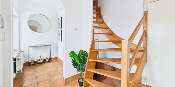 Appartement 4 pièces à vendre à Moeskroen, Henegouwen