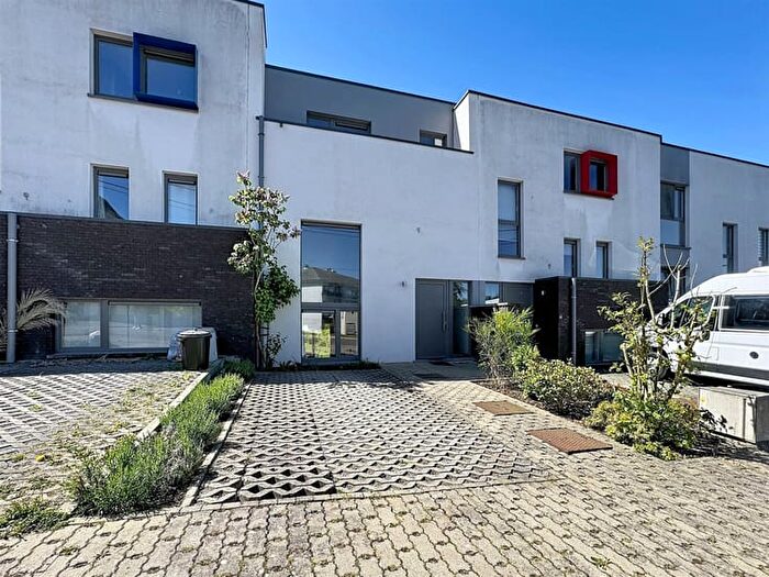 Rue de la Poudrière, Jambes : Maison 2 pièces à vendre