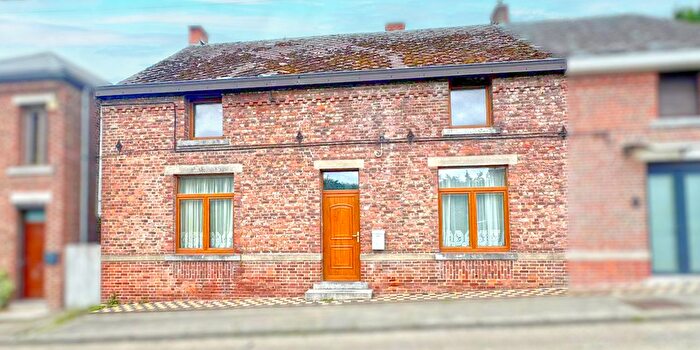 Maison 5 pièces à Rue Chevauchoir, Autreppe, à vendre