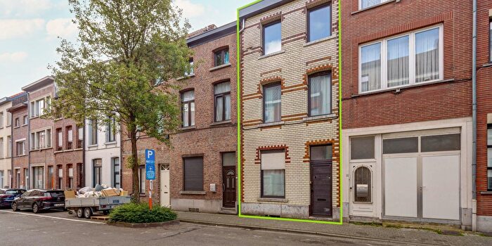 Aambeeldstraat, Mechelen : Maison 4 pièces à vendre