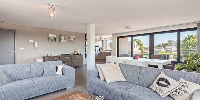 Appartement 3 pièces à Leopoldsburgsesteenweg, Heppen, à vendre