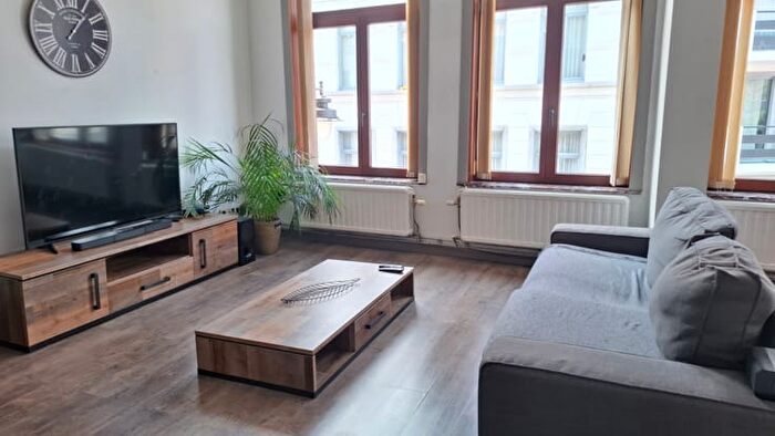 Appartement 5 pièces à louer - Rue Du Parc, Mons