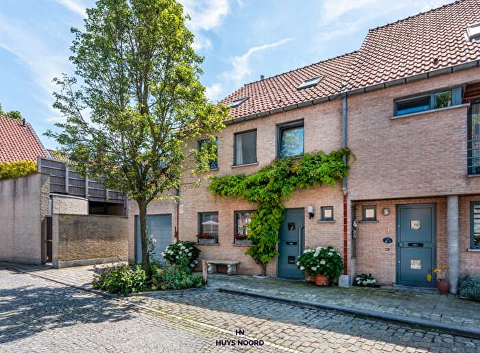 James Wealestraat, Brugge : Maison 10 pièces à vendre