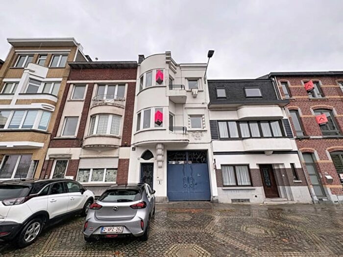 Boulevard Pierre Mayence, Charleroi - Maison 2 pièces à vendre