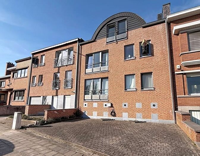 Maison 11 pièces à Chaussée de Chokier, Flémalle, à vendre