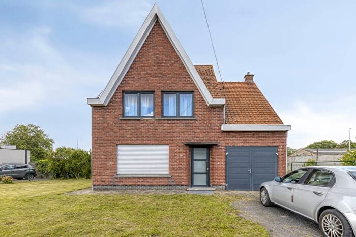 Maison 4 pièces à vendre à SintMartinusstraat, Roeselare