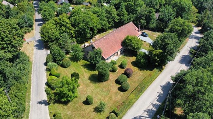 Rue Les Vennes, SommeLeuze : Maison 4 pièces à vendre