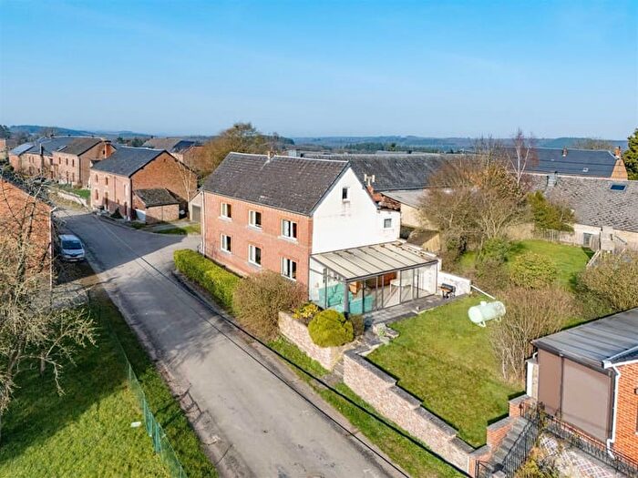 Rue des Grêlons, ROCHEFORT - Maison 3 pièces à vendre